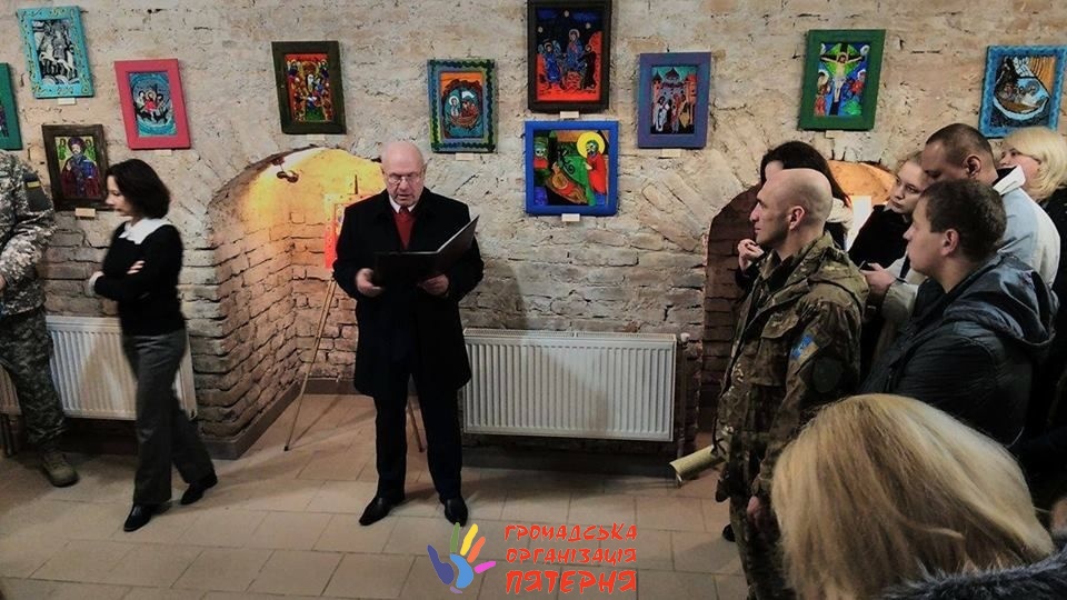 Волонтер Тетяна Мялковська: &laquo;Ми&nbsp;не&nbsp;можемо дозволяти собі жити щасливо, коли за&nbsp;сусідніми дверима плаче вдова, а&nbsp;за&nbsp;іншими воїн вішає зашморг собі на&nbsp;шию&raquo;